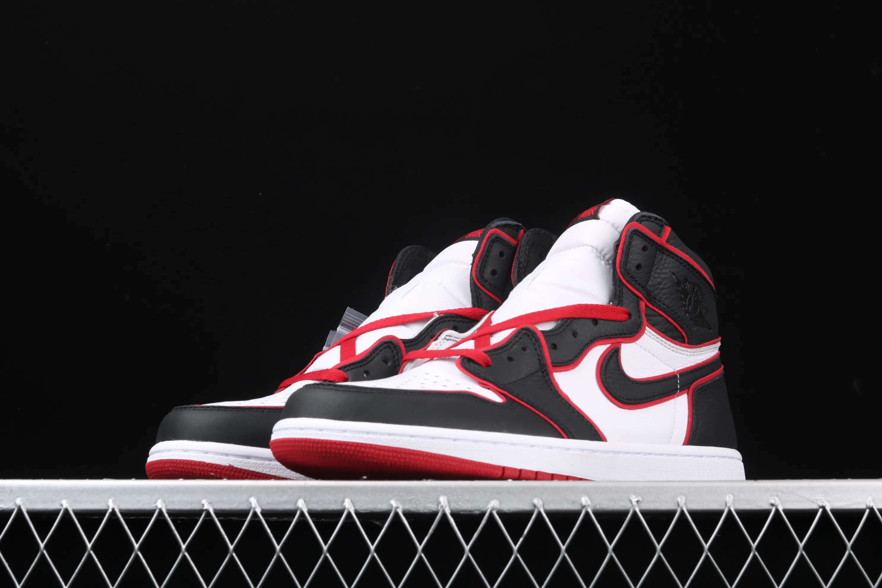 All categories Air Jordan Jordan series basketball shoes Air Jordan 1 High Air Jordan 1 Retro High OG AJ1 Joe 1 Human Flight 555088-062